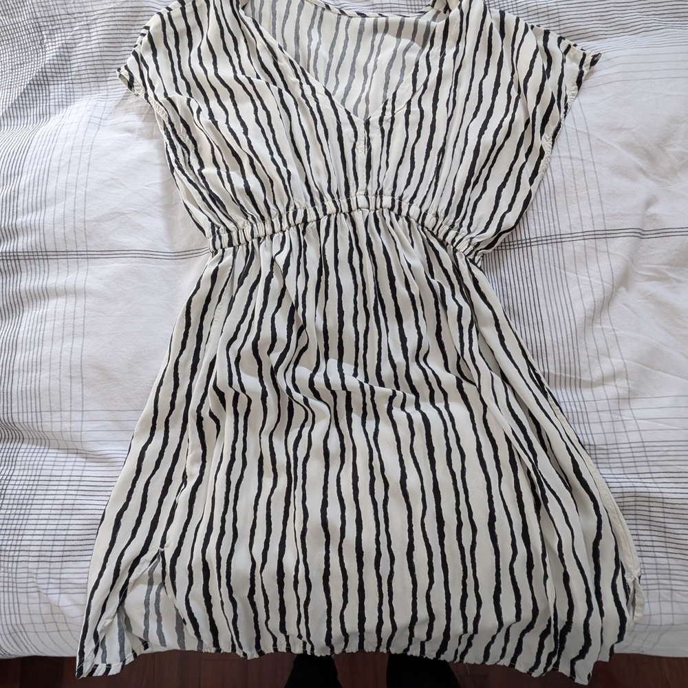 Cupshe Black and White Striped V-Neck Swim Coverup Dress